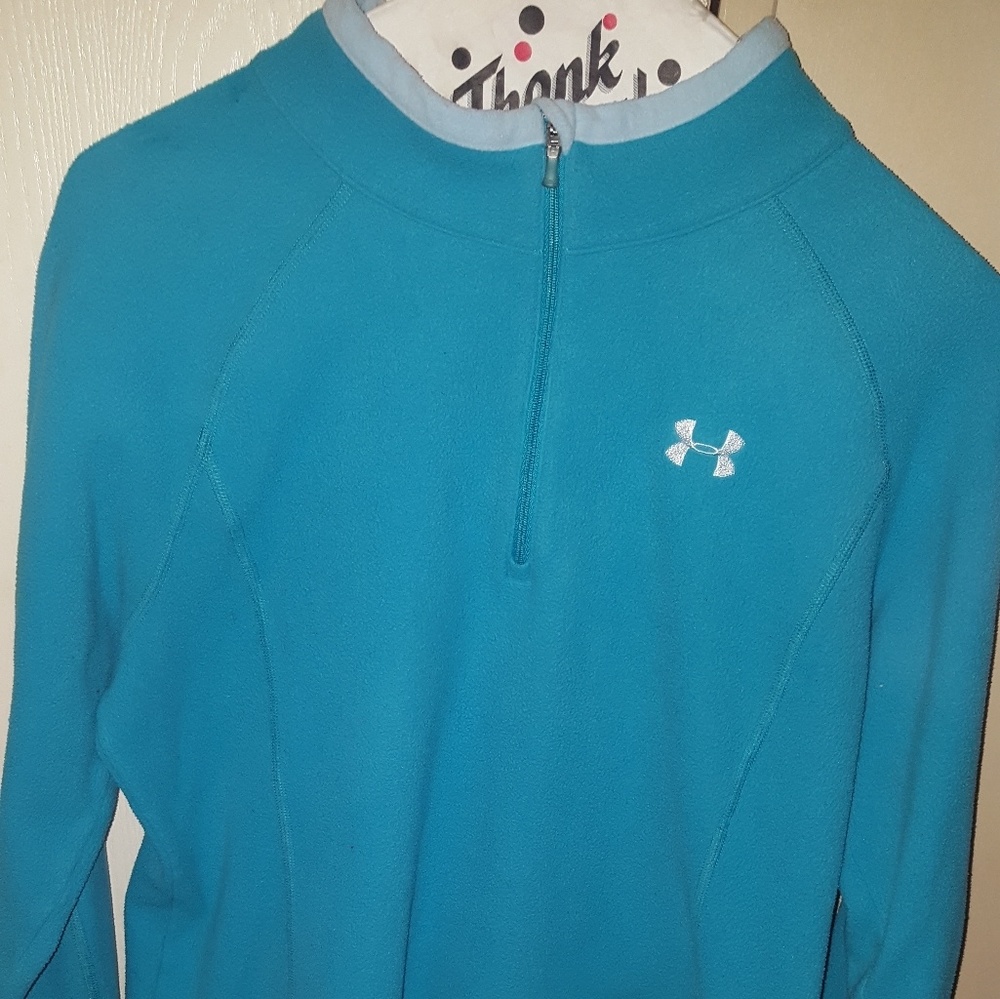 Under armor pull over girls lg